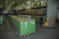 Fabrication des yaourts - Entreposage des palettes avant chargement sur les camions de transport